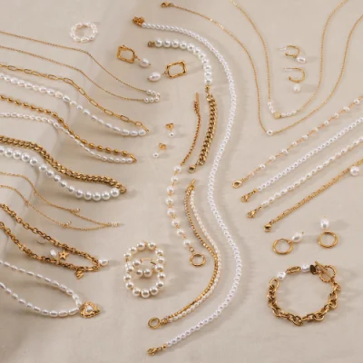 Bijoux fins bijoux en acier inoxydable plaqué or femmes Bracelet de perles d'eau douce collier et ensemble de boucles d'oreilles bijoux