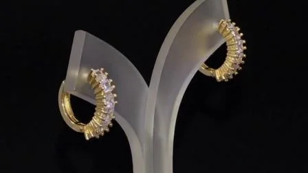 Boucles d'oreilles Huggie CZ en alliage d'argent plaqué or 18 carats avec cristal de perle pour femme